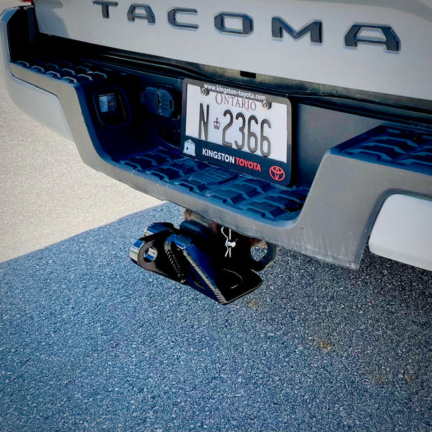 TOYOTA Trailer Hitch Skid Plate